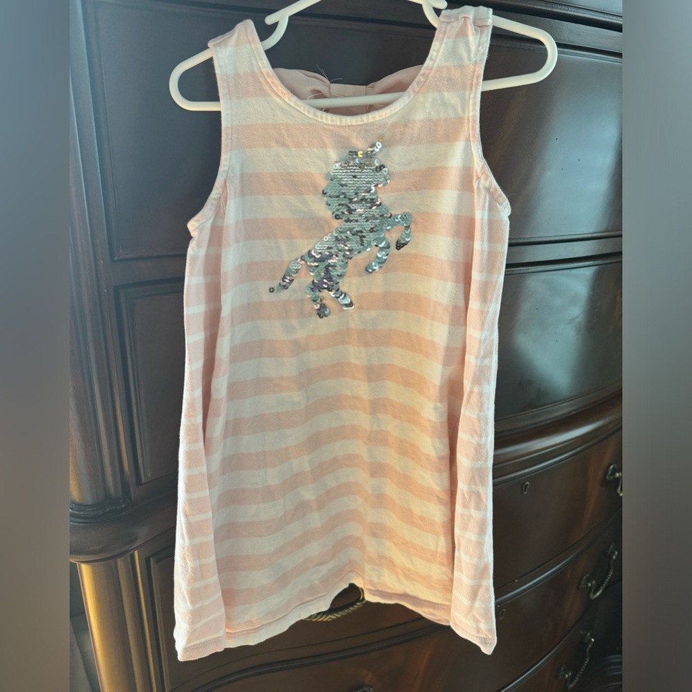 Girls dress